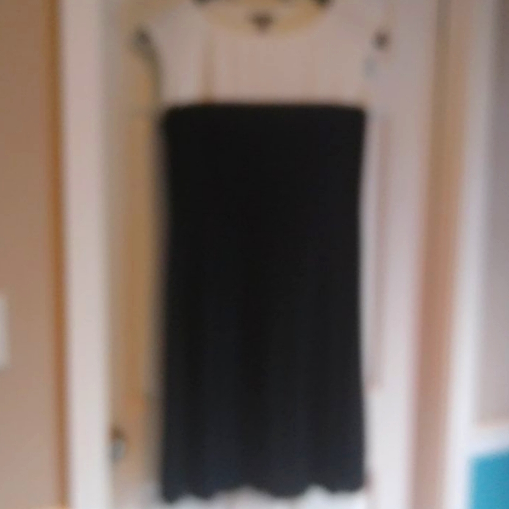 Sleeveless knee length dress